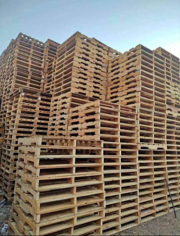 Custom Wooden Pallets UAE